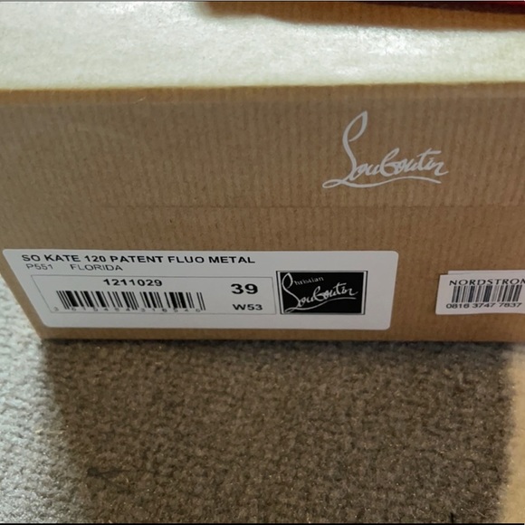 CHRISTIAN LOUBOUTIN So Kate 120 Patent Leather Hot Pink - Picture 7 of 10